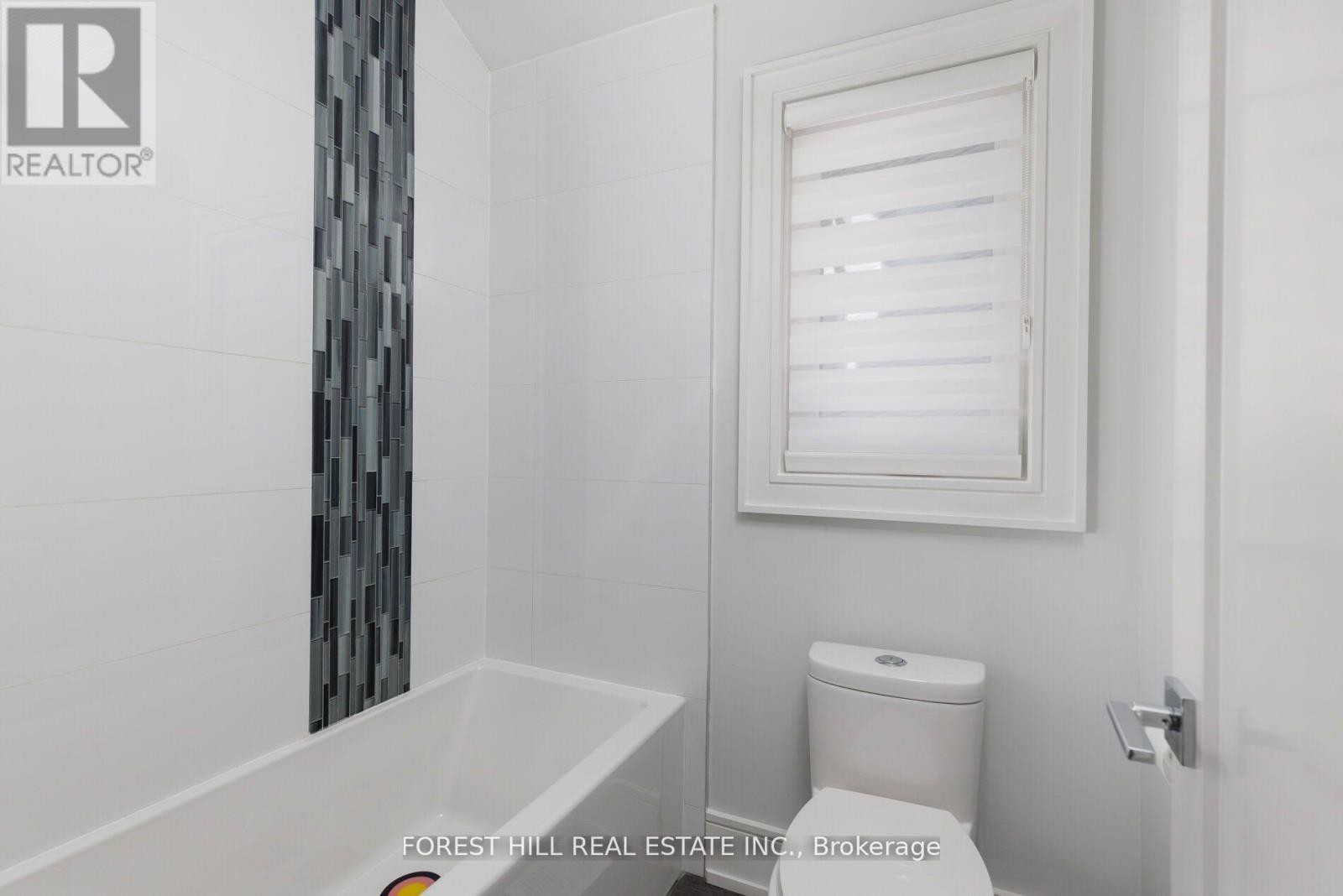 












8 NORA ROAD

,
Toronto (Islington-City Centre West),




Ontario
M9A1C9

