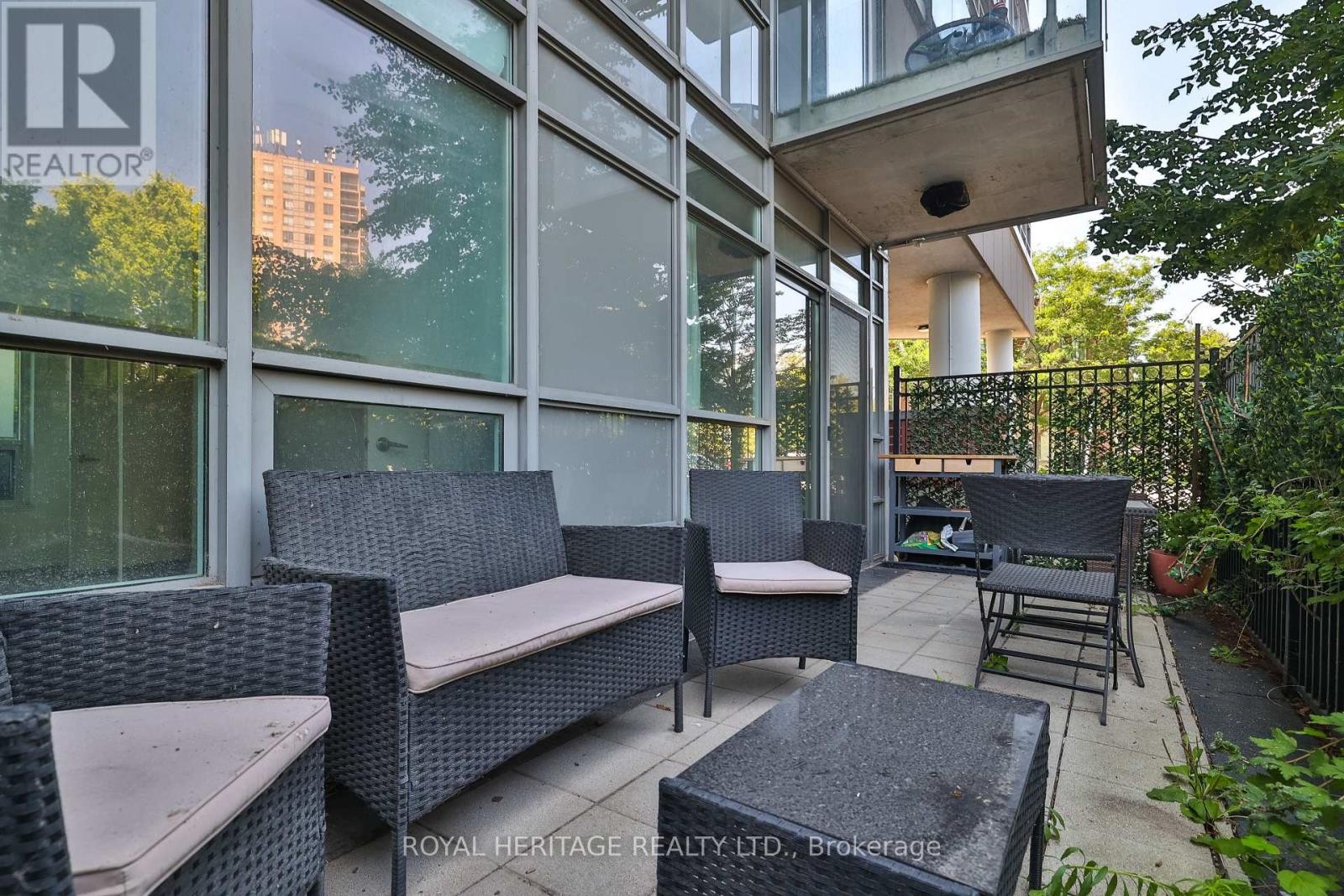 












104 - 38 JOE SHUSTER WAY

,
Toronto (South Parkdale),




Ontario
M6K0A5

