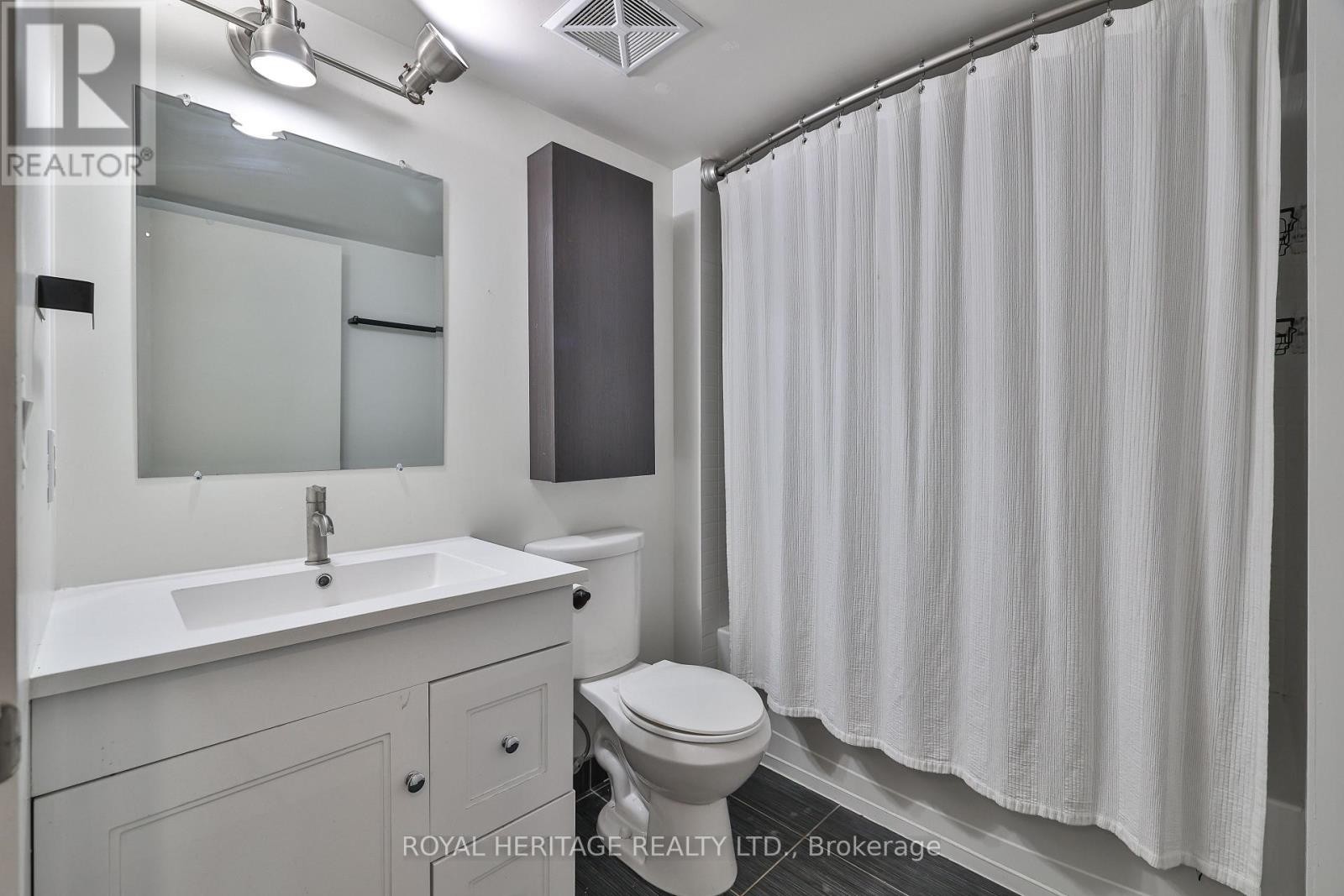 












104 - 38 JOE SHUSTER WAY

,
Toronto (South Parkdale),




Ontario
M6K0A5

