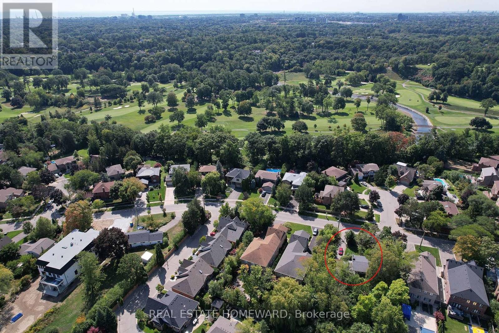 












2441 OLD CARRIAGE ROAD

,
Mississauga (Erindale),




Ontario
L5C1Y6

