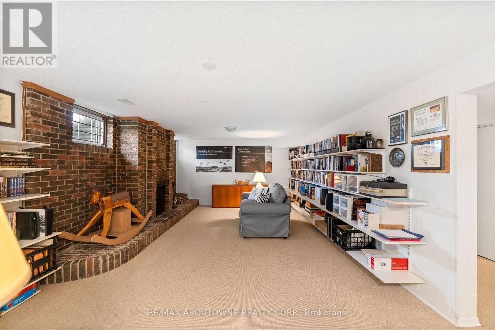 












20 ARKENDO DRIVE

,
Oakville (FD Ford),




Ontario
L6J5T9

