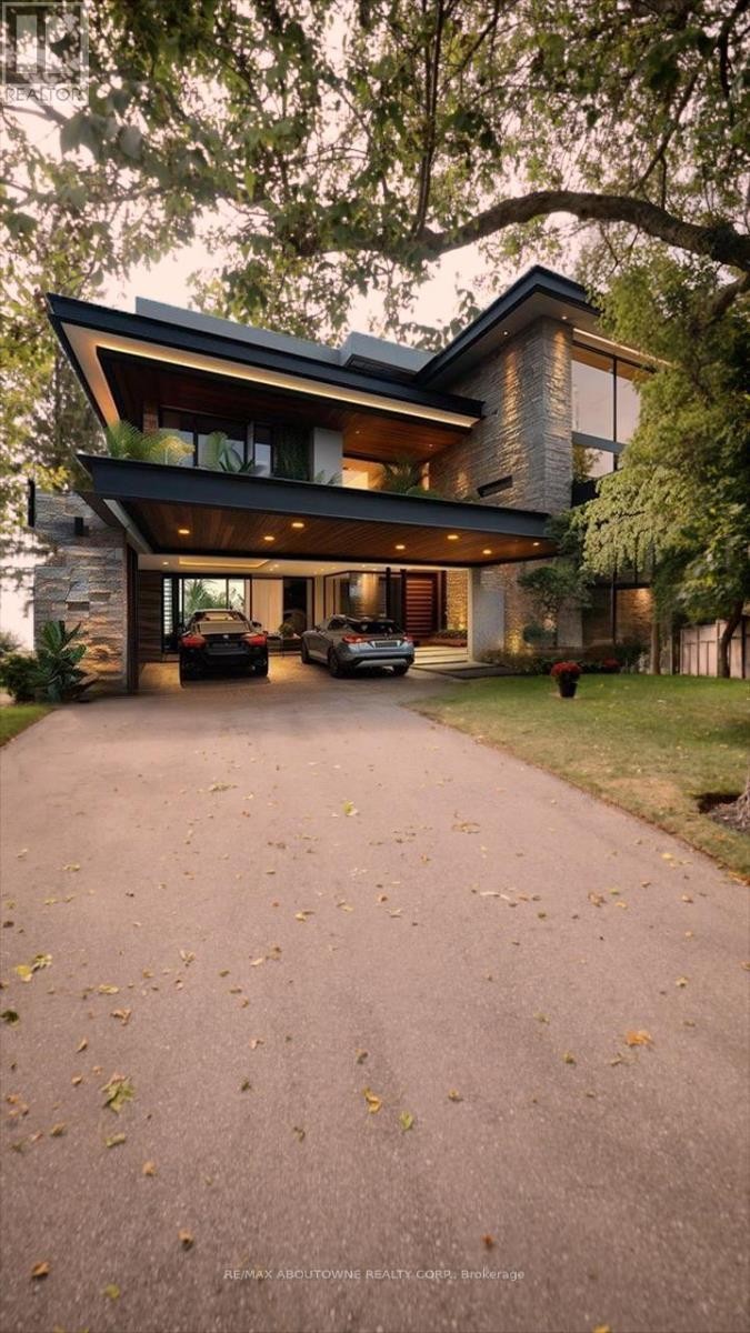 












20 ARKENDO DRIVE

,
Oakville (FD Ford),




Ontario
L6J5T9

