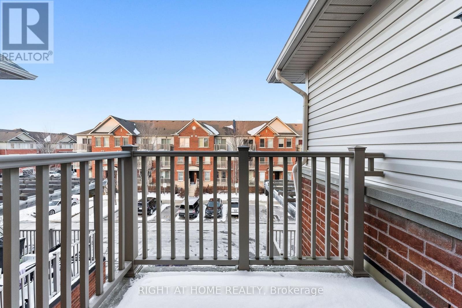 












12 - 5725 TENTH LINE W

,
Mississauga (Churchill Meadows),




Ontario
L5M0P7

