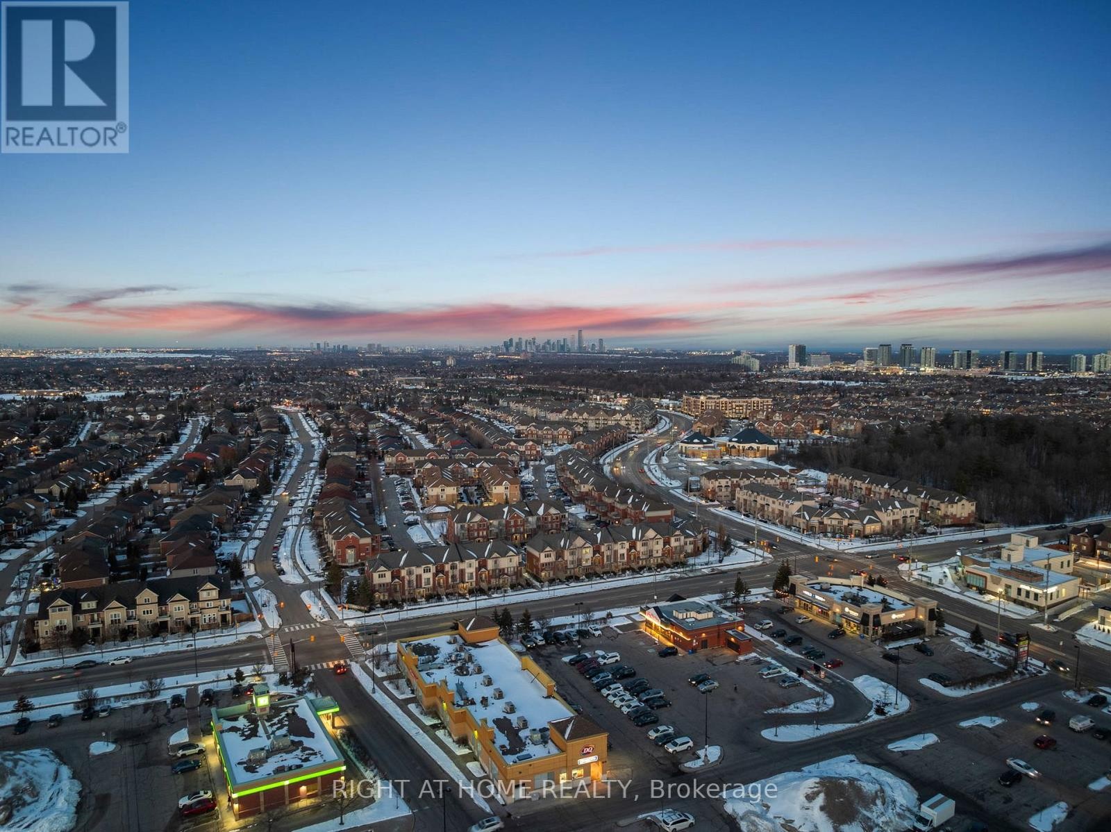 












12 - 5725 TENTH LINE W

,
Mississauga (Churchill Meadows),




Ontario
L5M0P7

