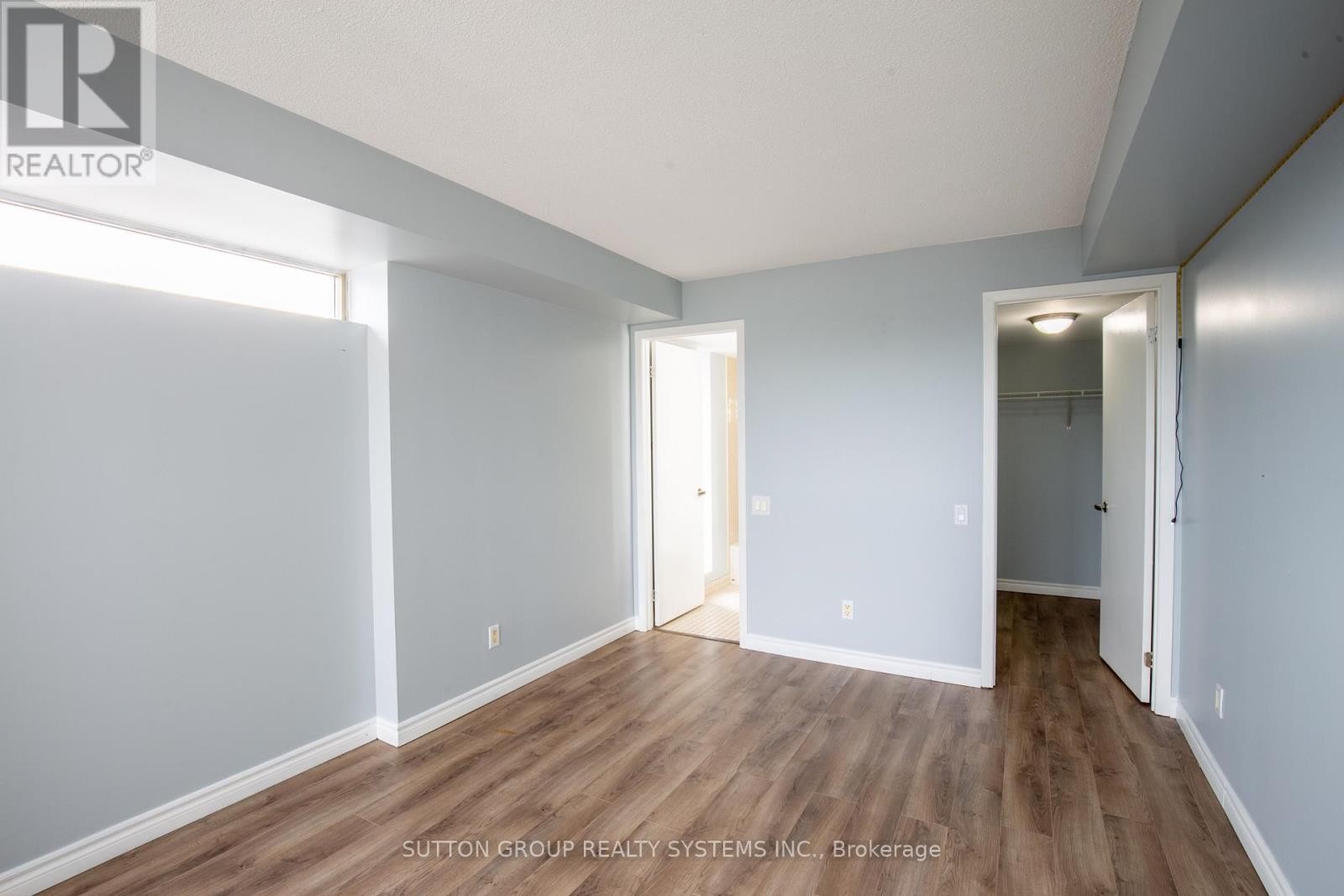 












509 - 1040 THE QUEENSWAY

,
Toronto (Islington-City Centre West),




Ontario
M8Z0A7

