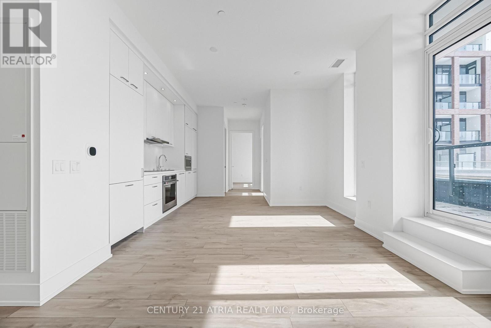 












203 - 858 DUPONT STREET

,
Toronto (Dovercourt-Wallace Emerson-Junction),




Ontario
M6G0C1

