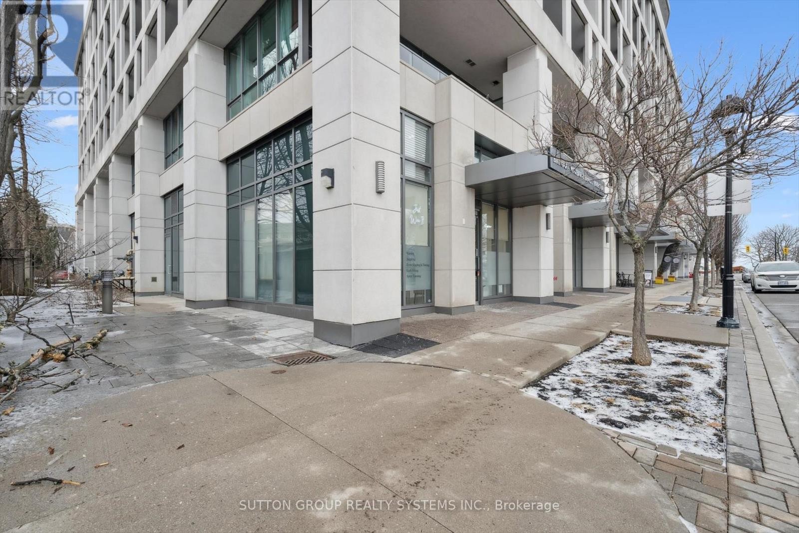 












28 - 11 BRONTE ROAD

,
Oakville (BR Bronte),




Ontario
L6L0E1

