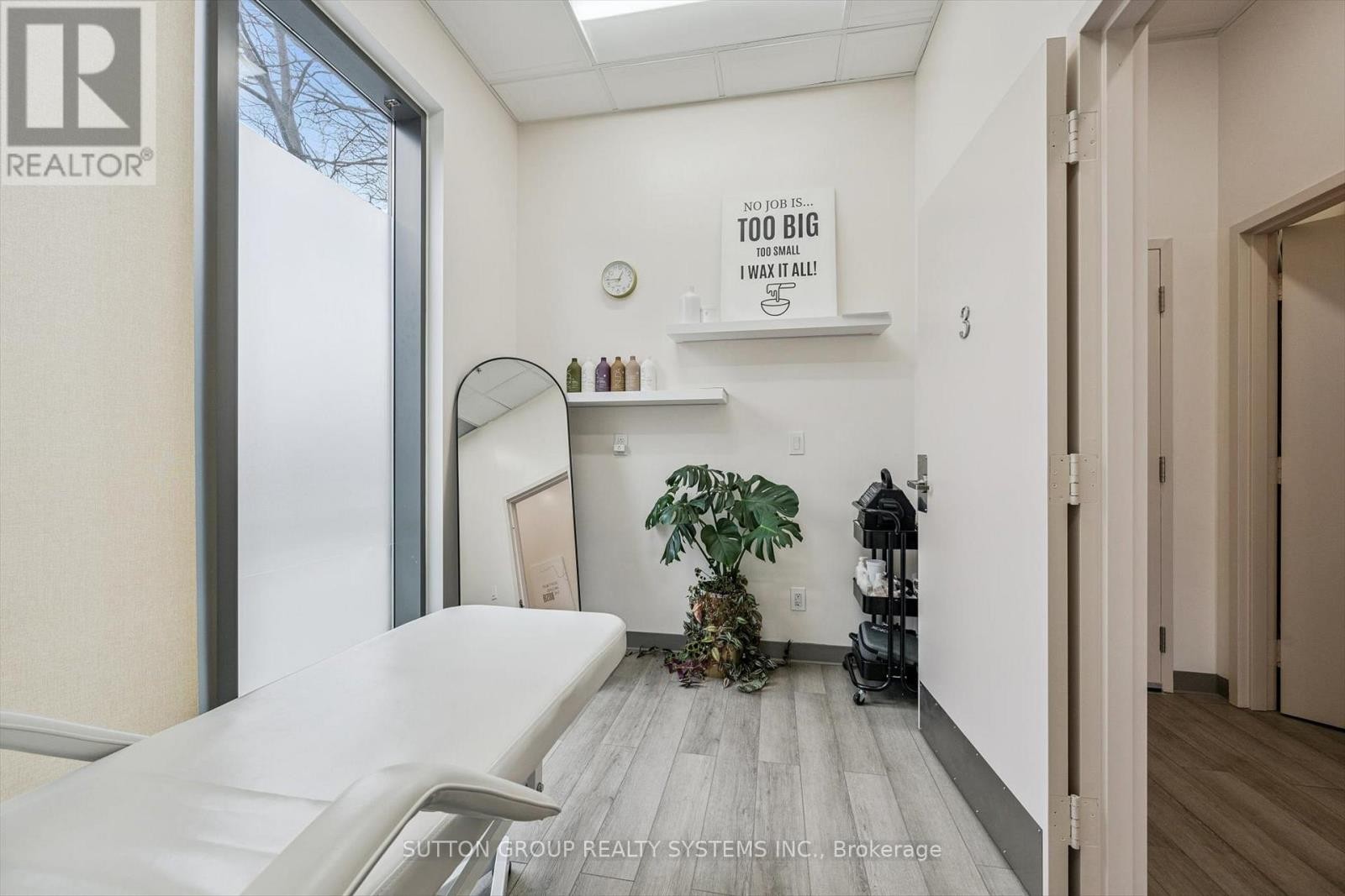 












28 - 11 BRONTE ROAD

,
Oakville (BR Bronte),




Ontario
L6L0E1

