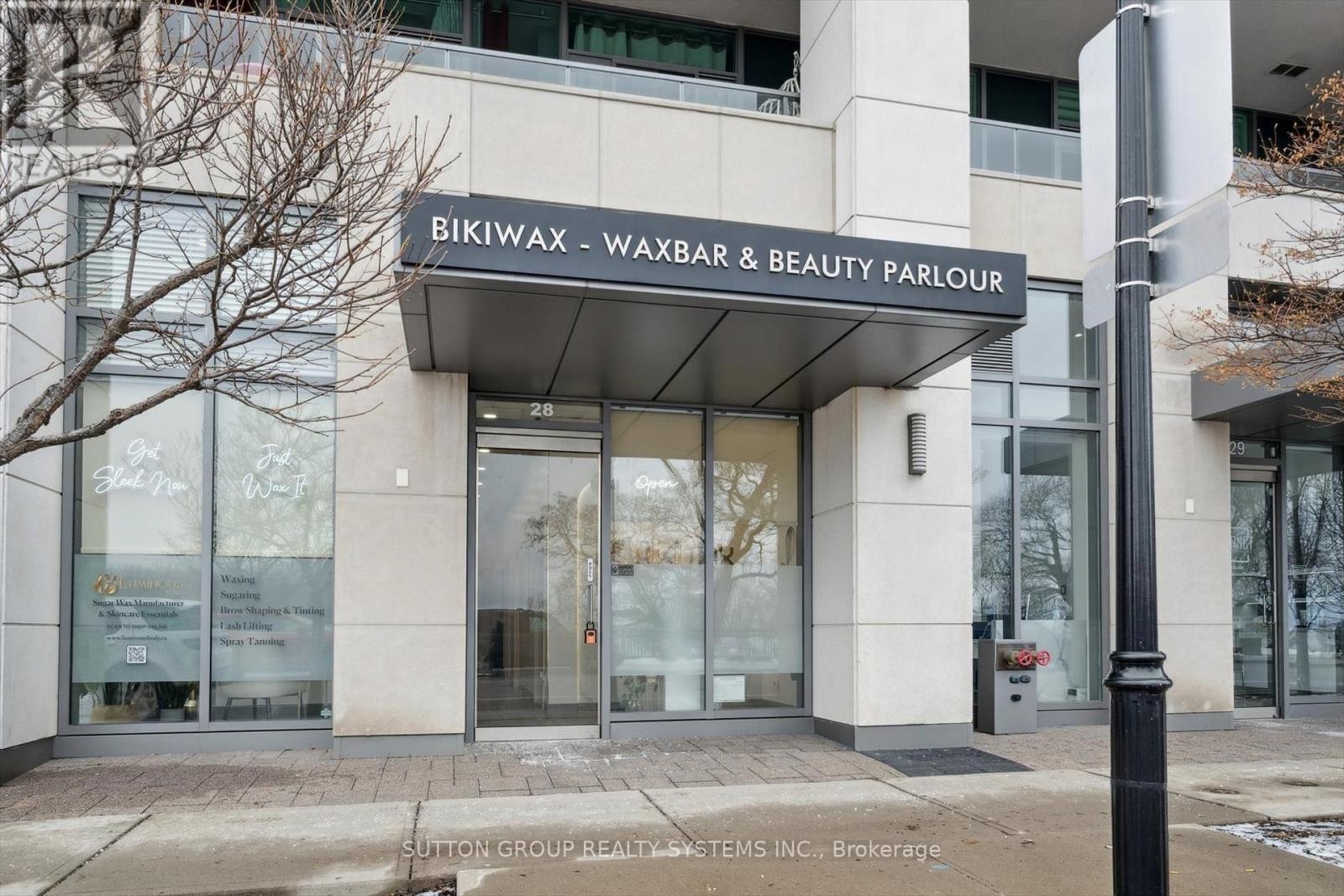 












28 - 11 BRONTE ROAD

,
Oakville (BR Bronte),




Ontario
L6L0E1

