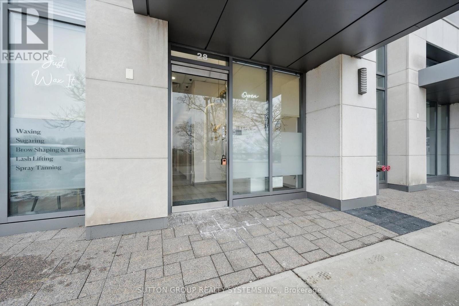 












28 - 11 BRONTE ROAD

,
Oakville (BR Bronte),




Ontario
L6L0E1

