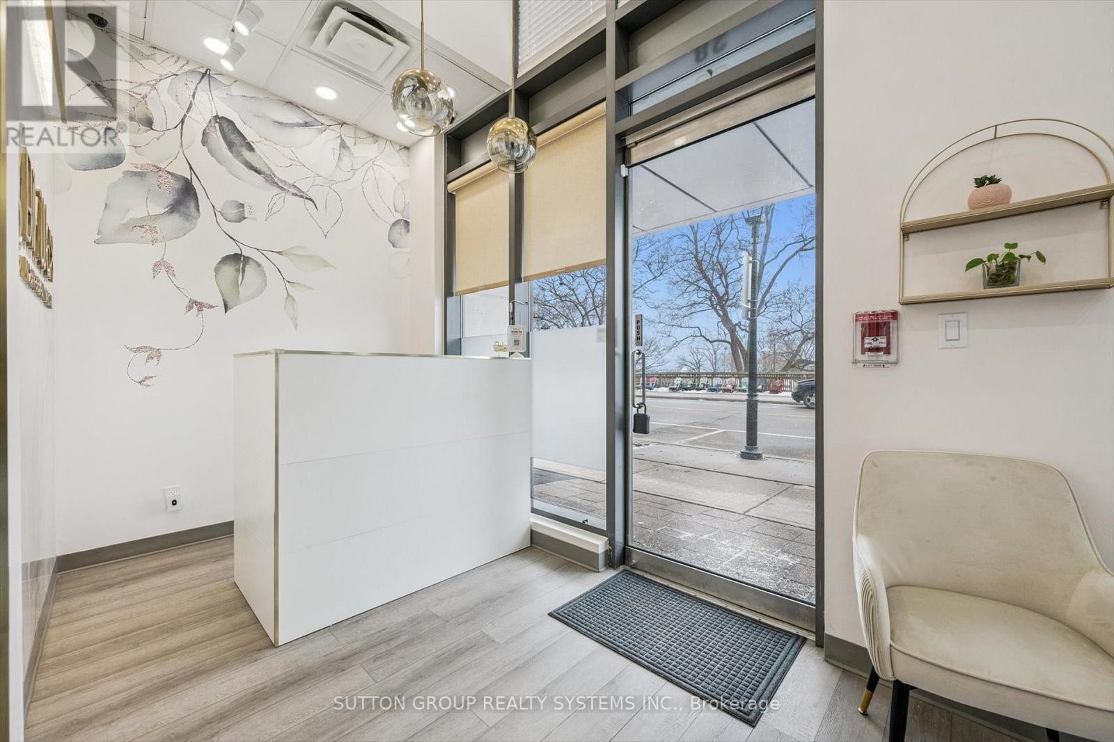 












28 - 11 BRONTE ROAD

,
Oakville (BR Bronte),




Ontario
L6L0E1

