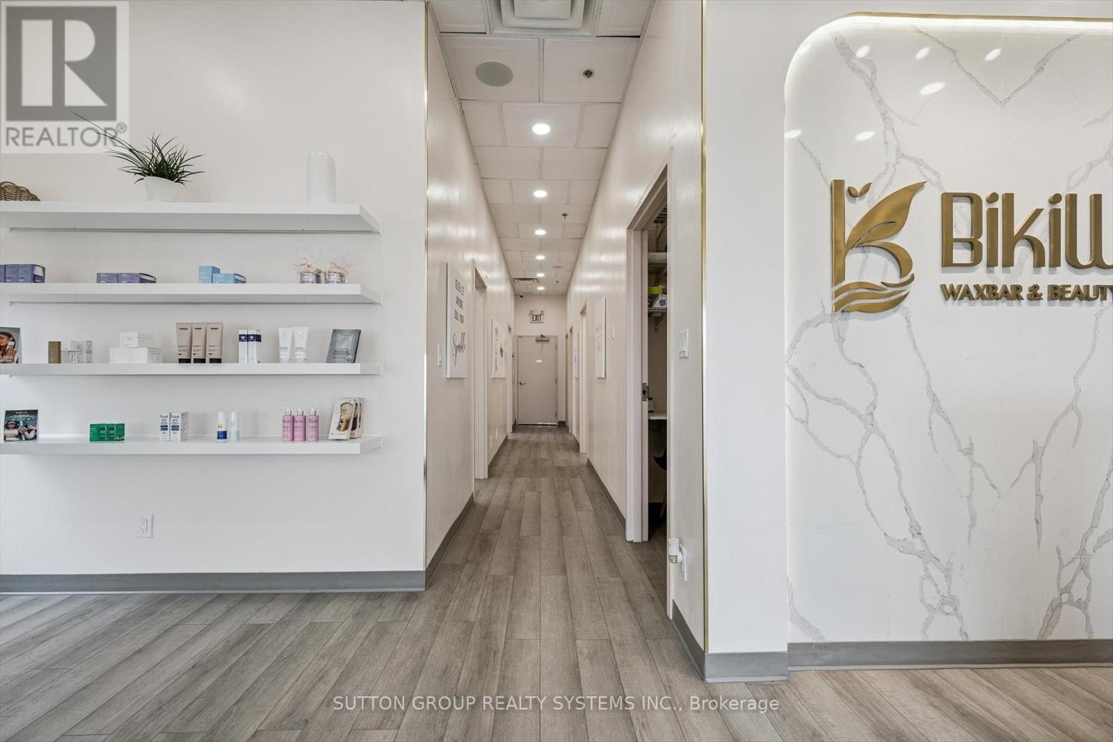 












28 - 11 BRONTE ROAD

,
Oakville (BR Bronte),




Ontario
L6L0E1

