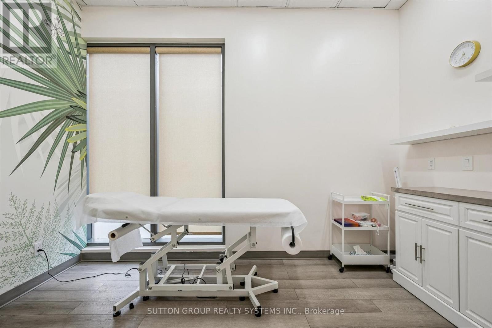 












28 - 11 BRONTE ROAD

,
Oakville (BR Bronte),




Ontario
L6L0E1

