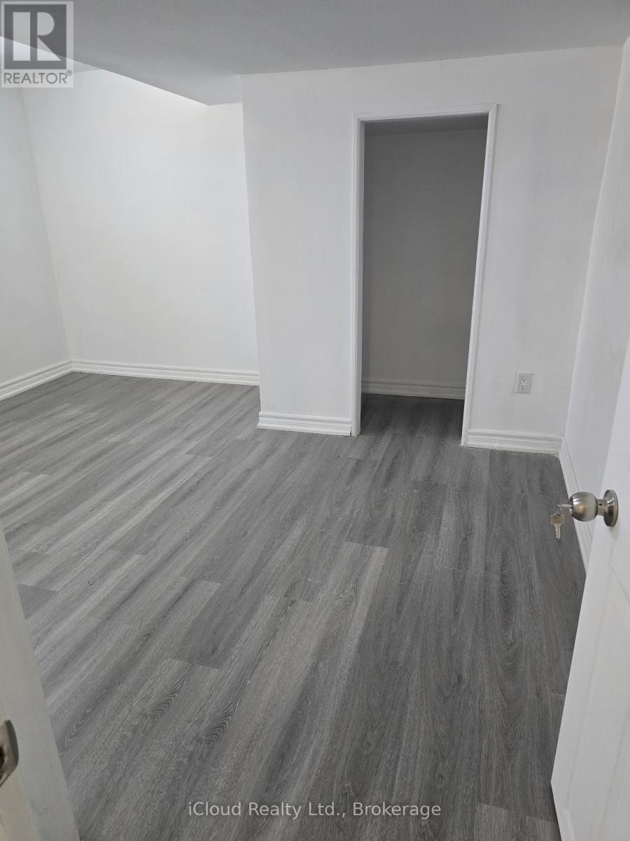 












BSMT - 8 YORK STREET

,
Mississauga (Malton),




Ontario
L4T3M7

