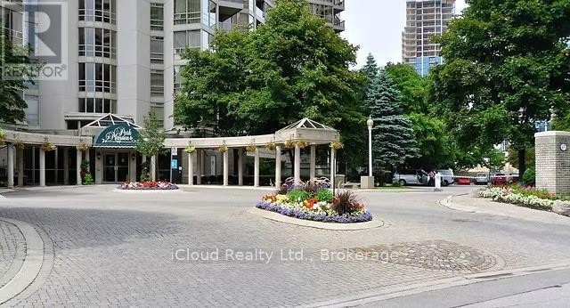 












1003 - 45 KINGSBRIDGE GARDEN CIRCLE

,
Mississauga (Hurontario),




Ontario
L5R3K4

