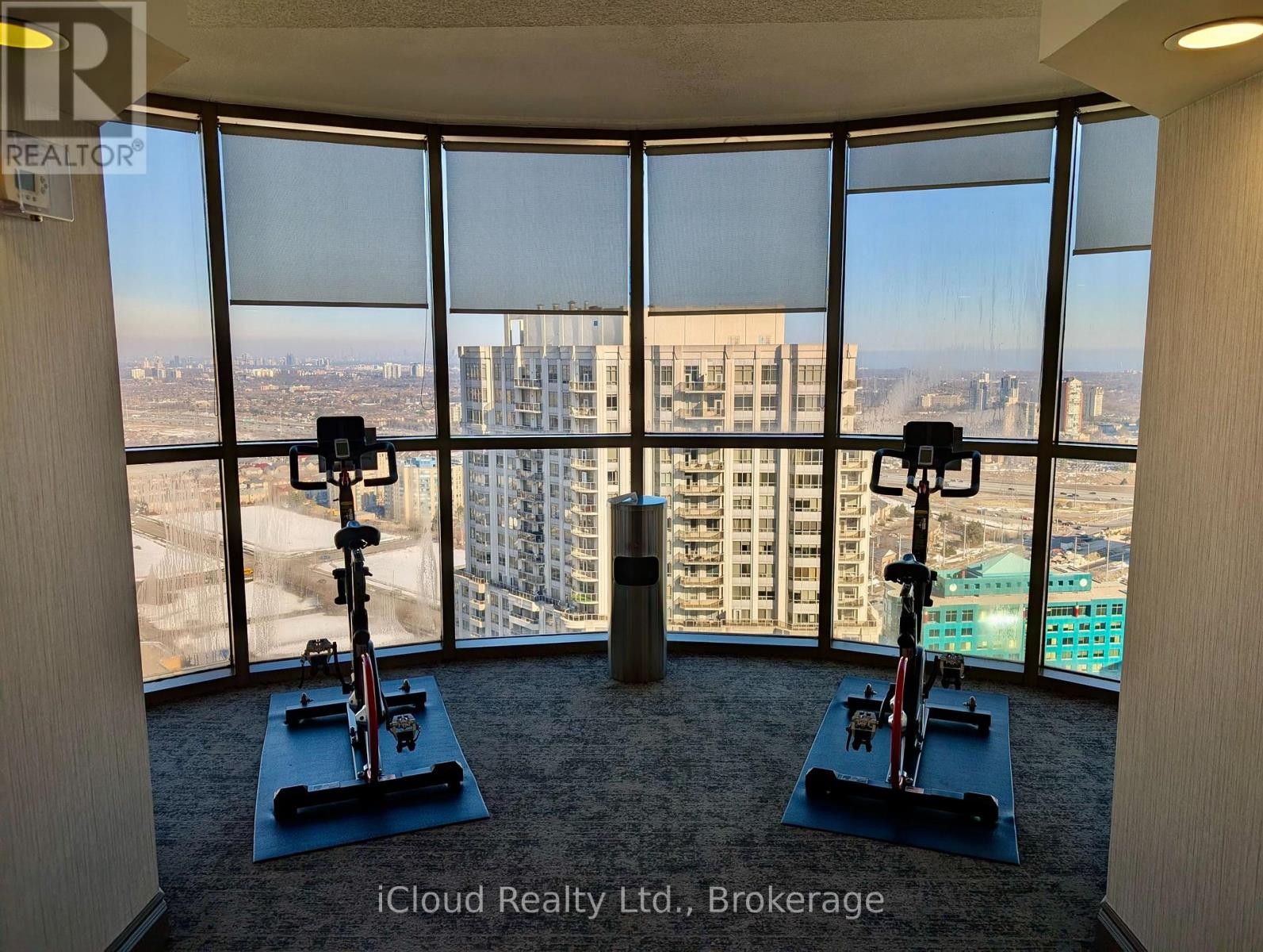 












1003 - 45 KINGSBRIDGE GARDEN CIRCLE

,
Mississauga (Hurontario),




Ontario
L5R3K4

