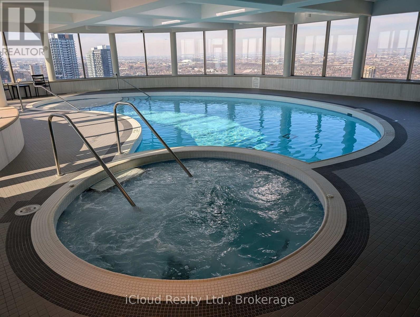 












1003 - 45 KINGSBRIDGE GARDEN CIRCLE

,
Mississauga (Hurontario),




Ontario
L5R3K4

