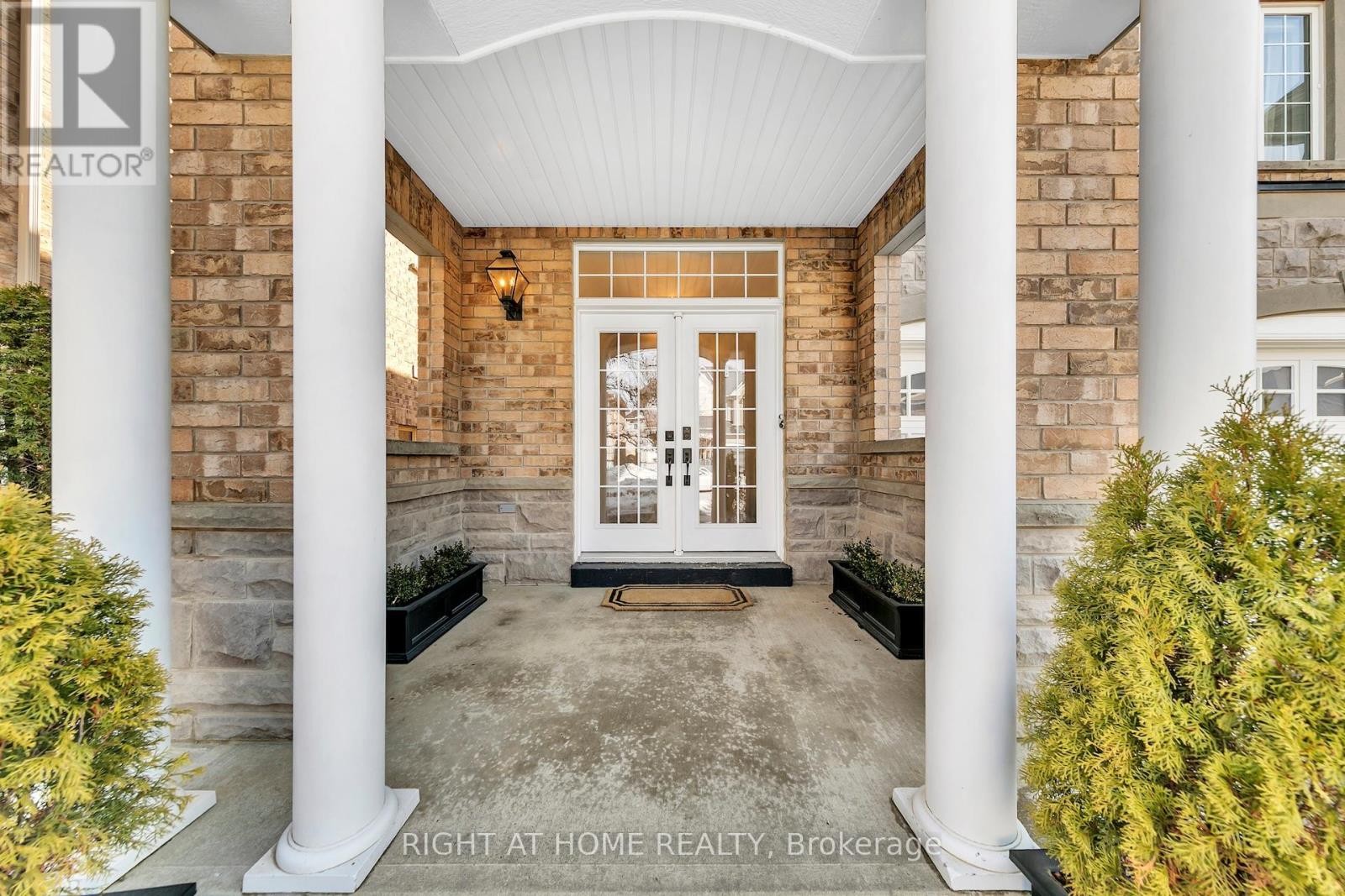 












3342 MOSES WAY

,
Burlington (Alton),




Ontario
L7M0L5

