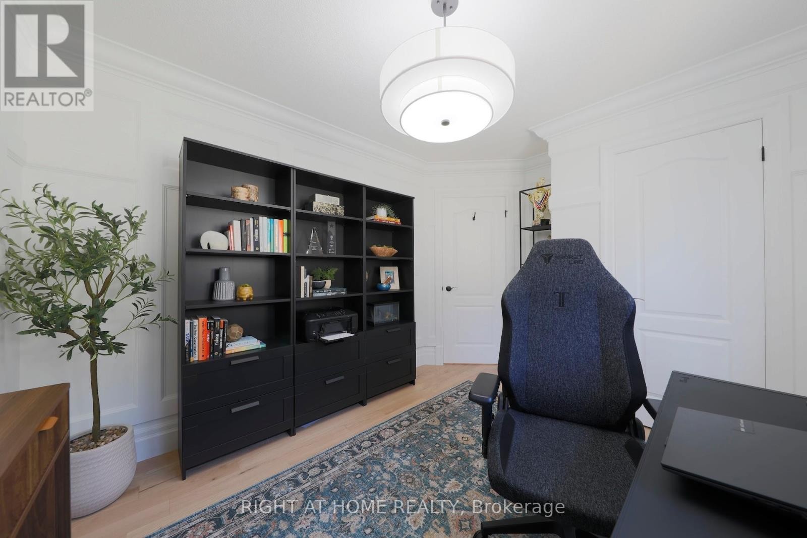 












3342 MOSES WAY

,
Burlington (Alton),




Ontario
L7M0L5

