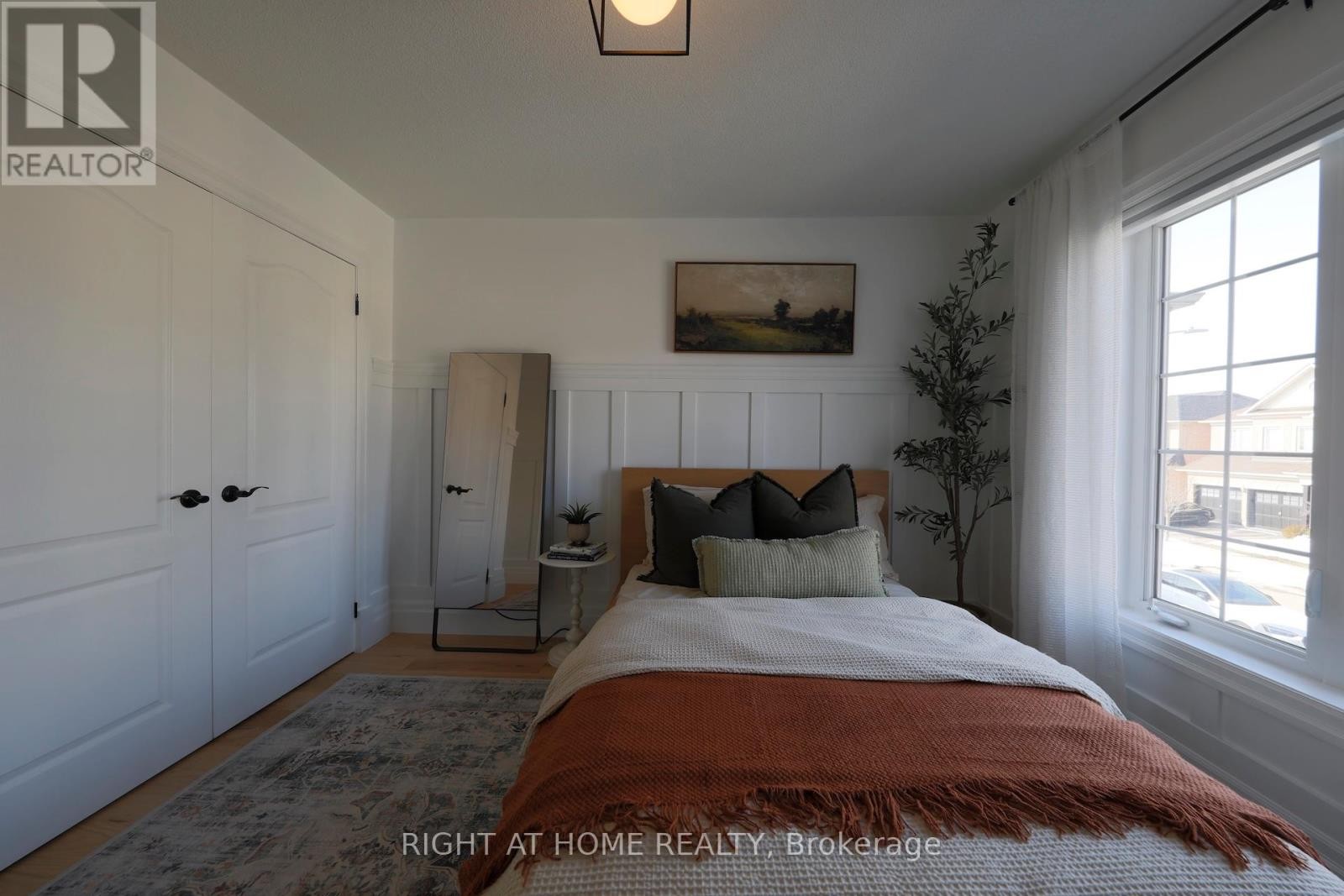 












3342 MOSES WAY

,
Burlington (Alton),




Ontario
L7M0L5

