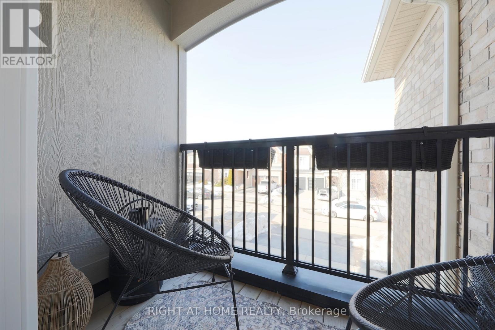 












3342 MOSES WAY

,
Burlington (Alton),




Ontario
L7M0L5

