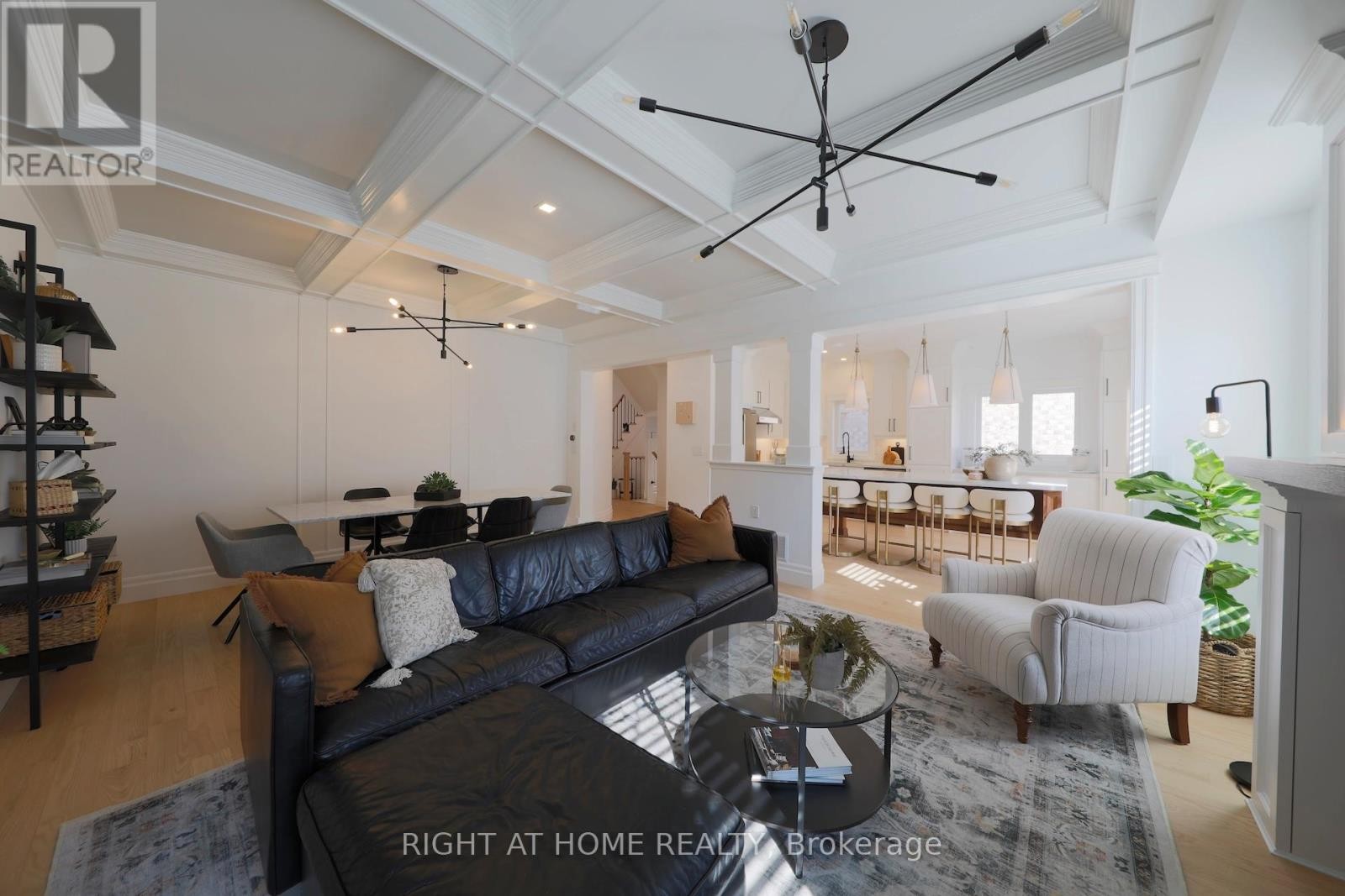 












3342 MOSES WAY

,
Burlington (Alton),




Ontario
L7M0L5

