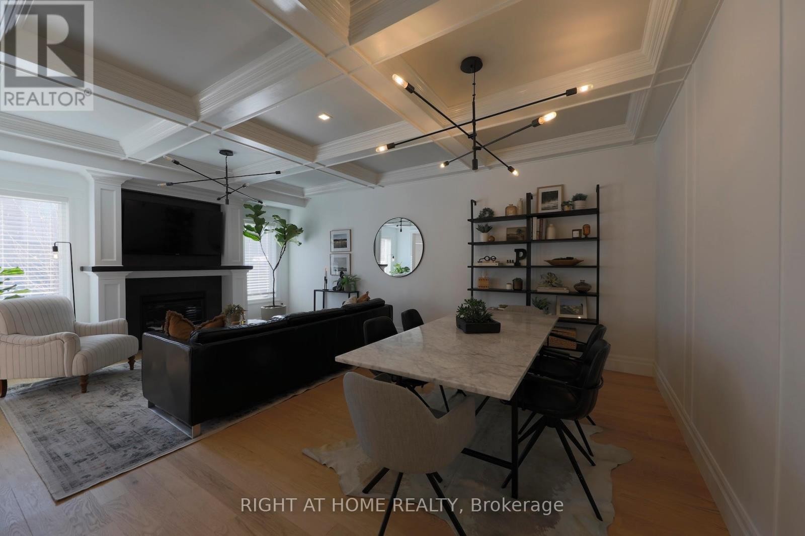 












3342 MOSES WAY

,
Burlington (Alton),




Ontario
L7M0L5

