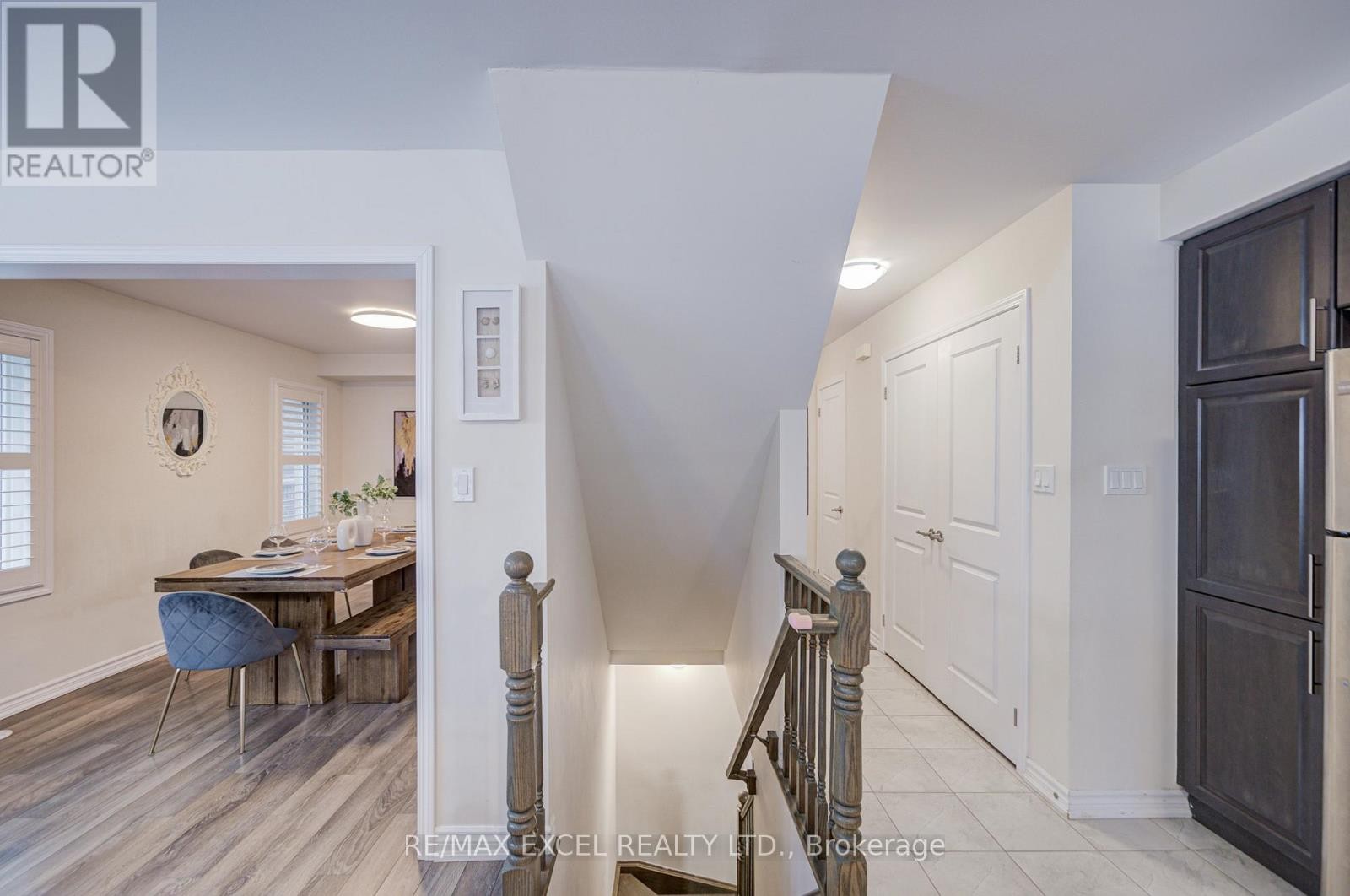 












3081 HAREBELL GATE

,
Oakville (GO Glenorchy),




Ontario
L6M0Y9

