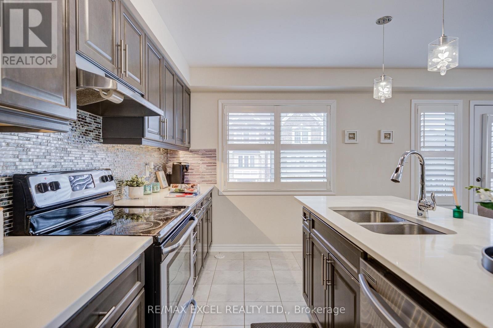 












3081 HAREBELL GATE

,
Oakville (GO Glenorchy),




Ontario
L6M0Y9

