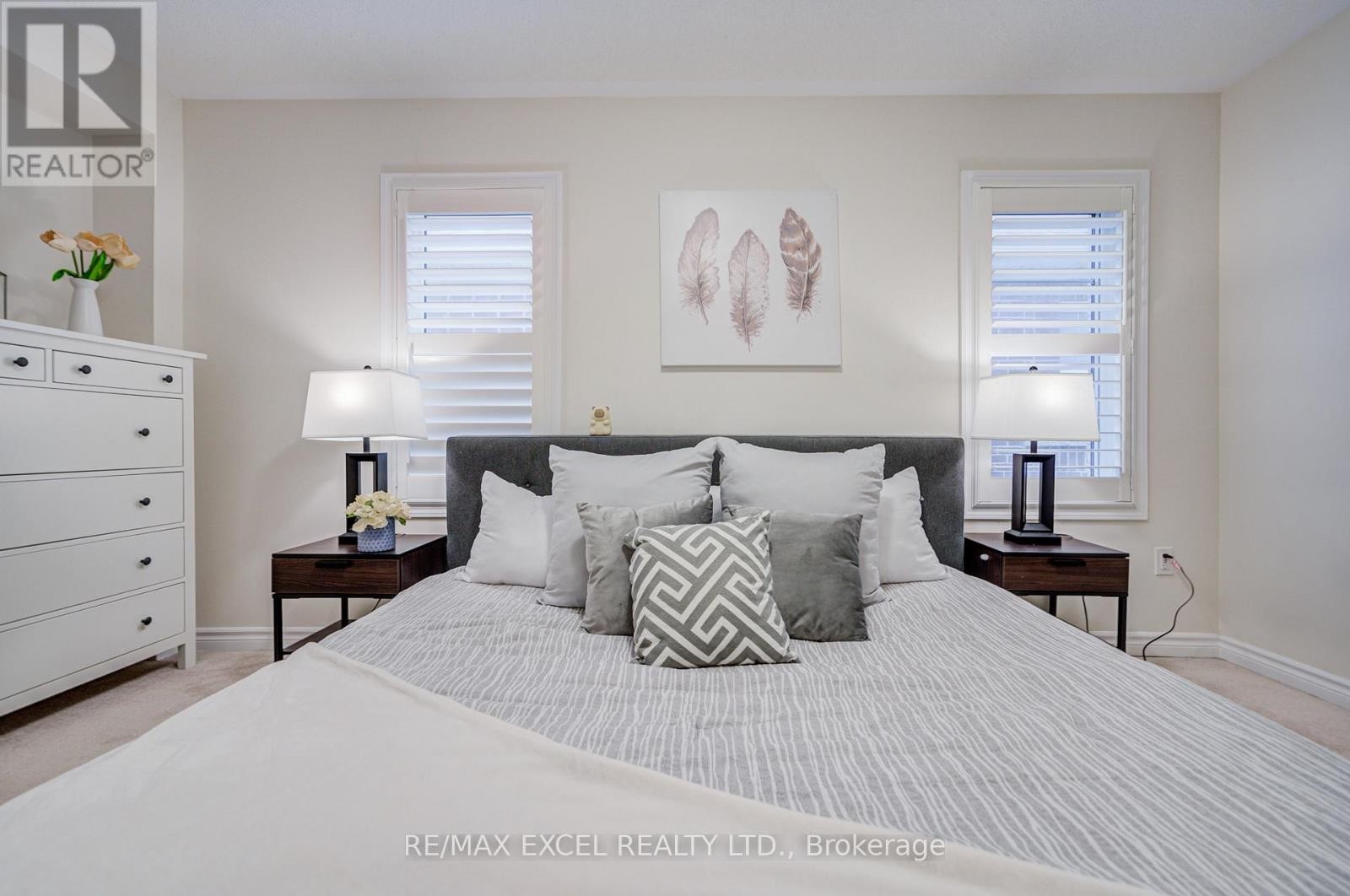 












3081 HAREBELL GATE

,
Oakville (GO Glenorchy),




Ontario
L6M0Y9

