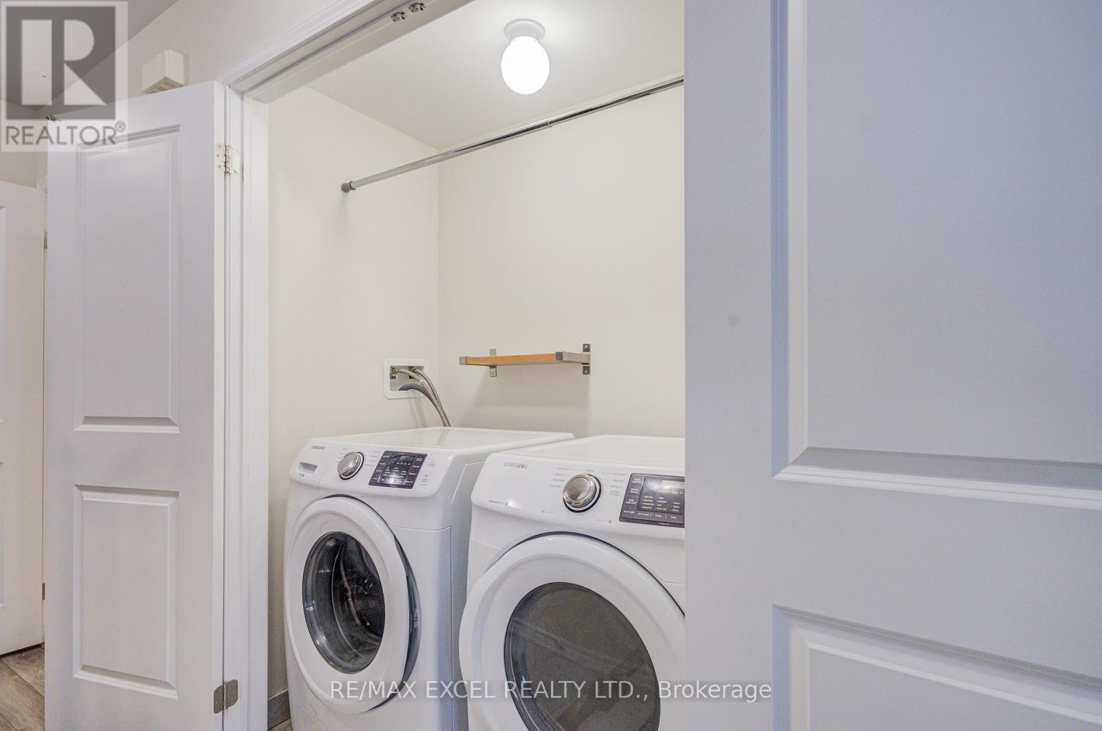 












3081 HAREBELL GATE

,
Oakville (GO Glenorchy),




Ontario
L6M0Y9

