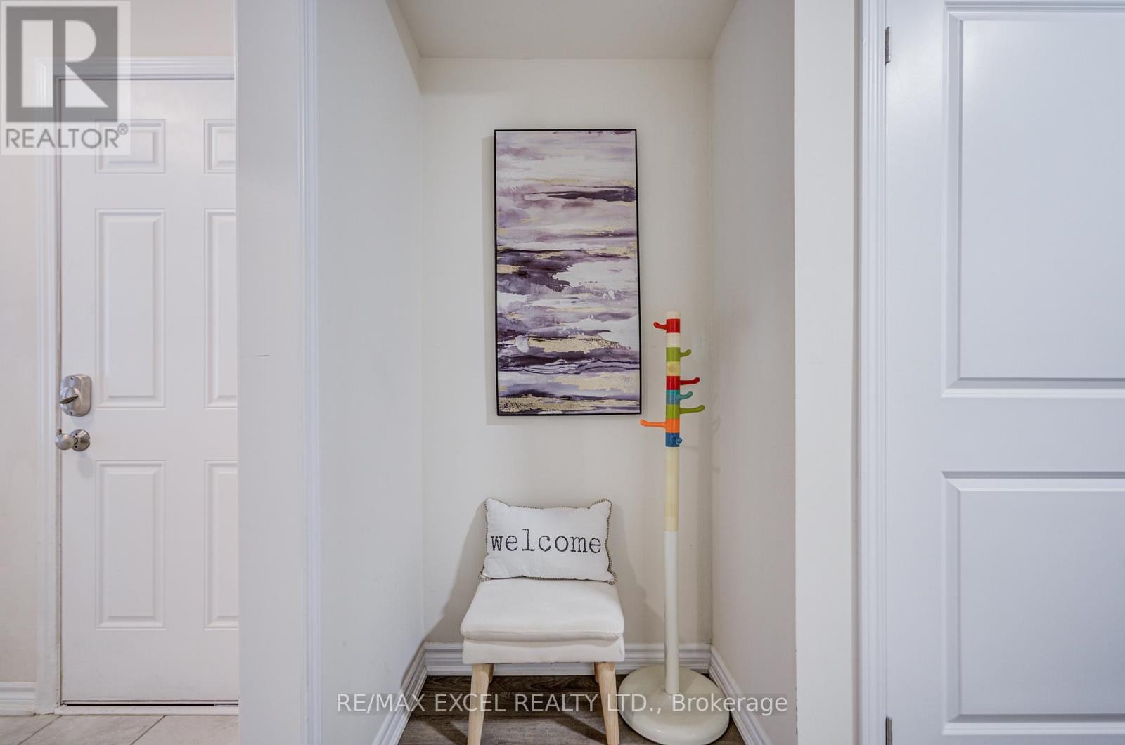 












3081 HAREBELL GATE

,
Oakville (GO Glenorchy),




Ontario
L6M0Y9

