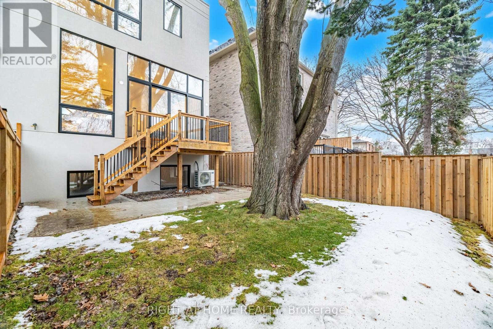 












287 VALERMO DRIVE

,
Toronto (Alderwood),




Ontario
M8W2L2

