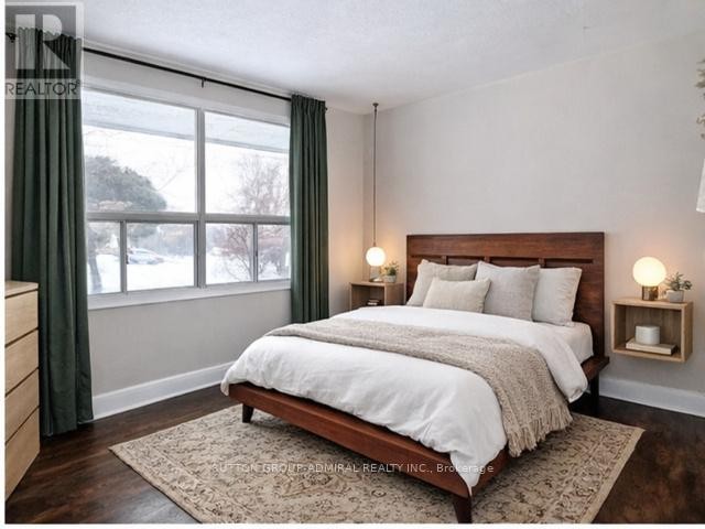 












58 HARLOW CRESCENT

,
Toronto (Thistletown-Beaumonde Heights),




Ontario
M9V2Y5

