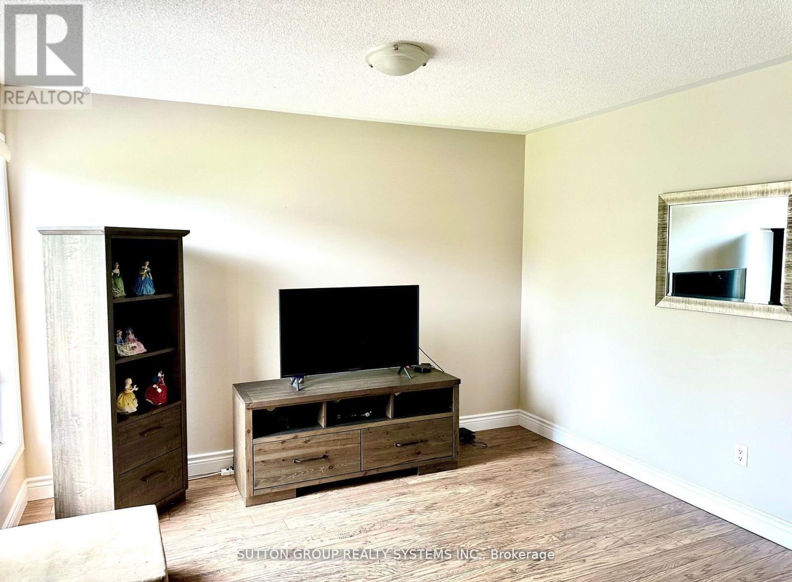 












2467 SPRINGFOREST DRIVE

,
Oakville (BC Bronte Creek),




Ontario
L6M0A2

