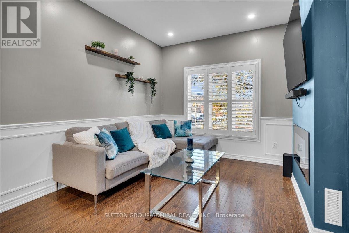 












1 - 2600 GLENGARRY ROAD

,
Mississauga (Erindale),




Ontario
L5C0A2

