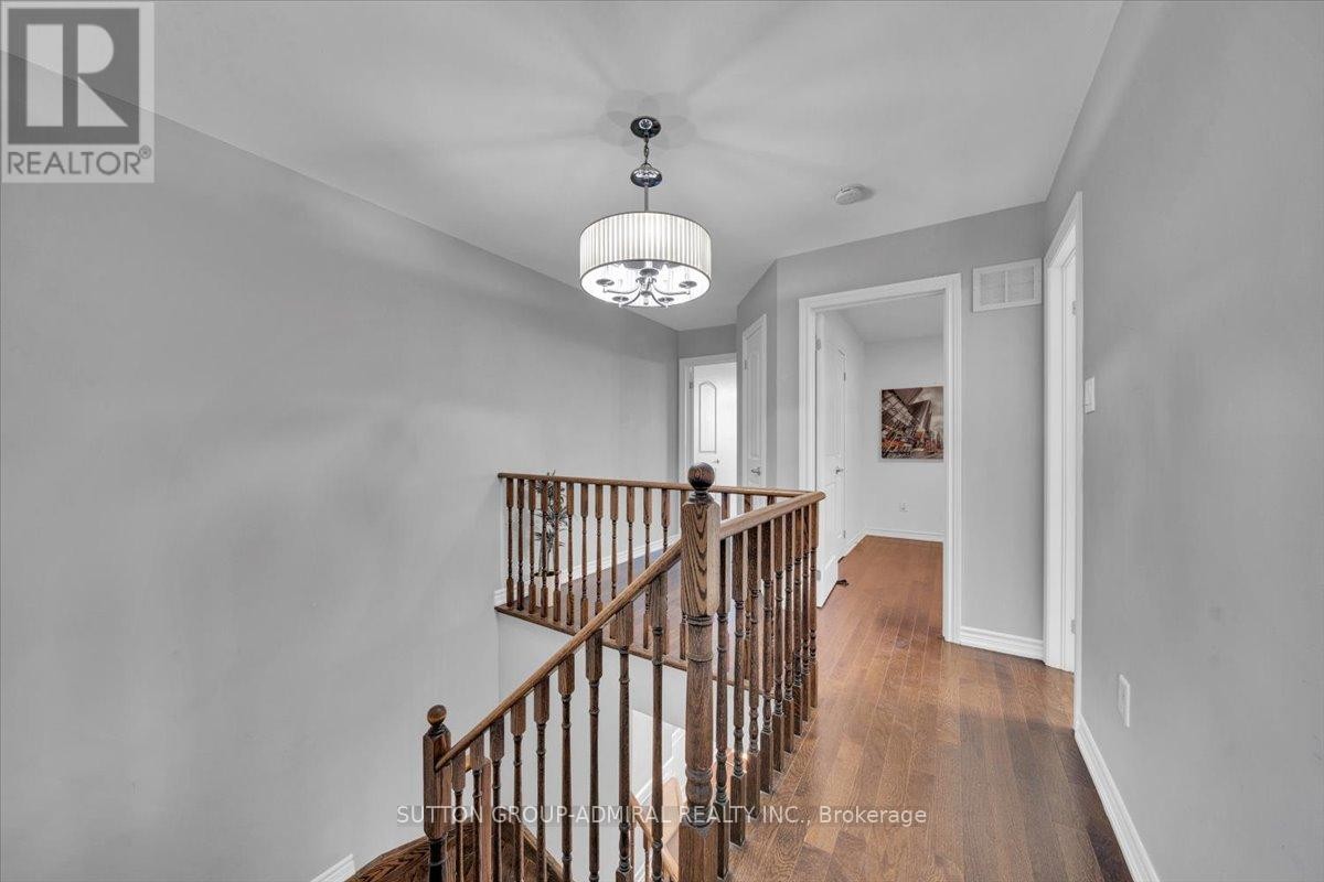 












1 - 2600 GLENGARRY ROAD

,
Mississauga (Erindale),




Ontario
L5C0A2

