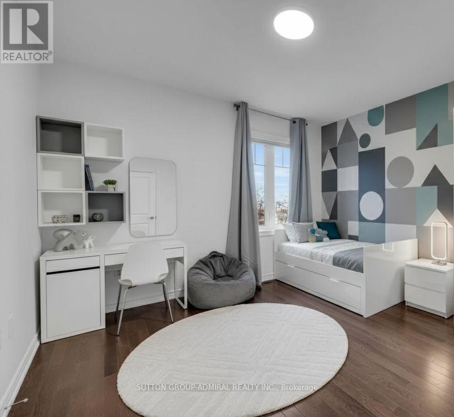 












1 - 2600 GLENGARRY ROAD

,
Mississauga (Erindale),




Ontario
L5C0A2

