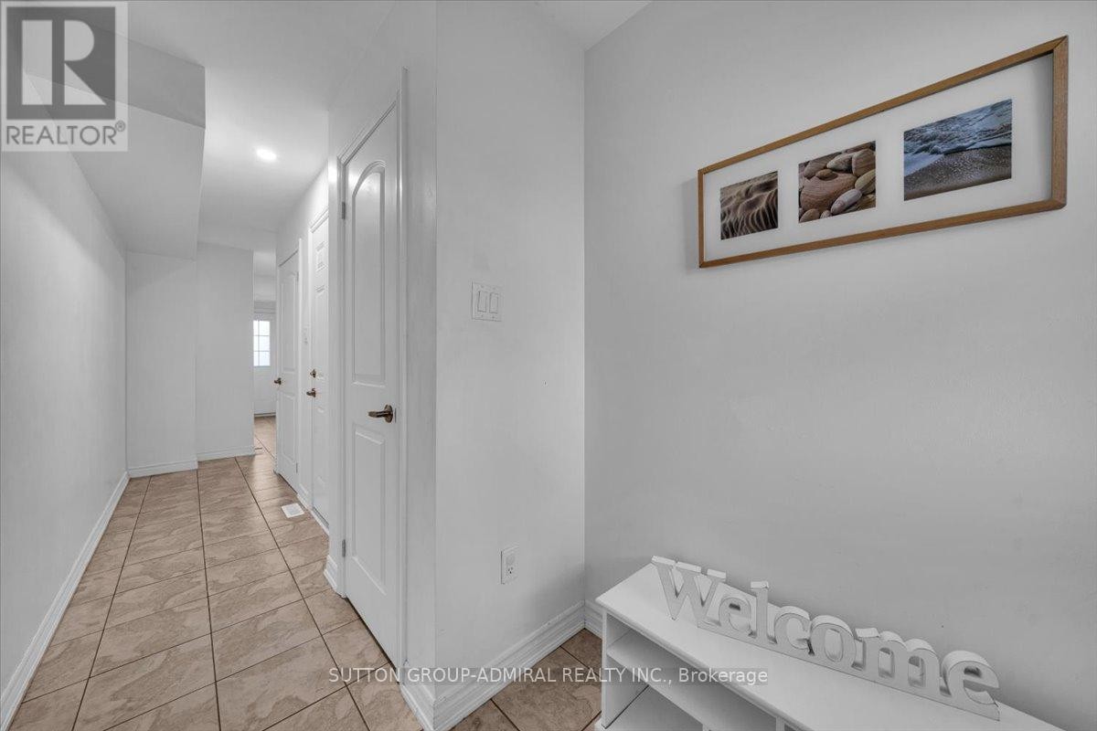 












1 - 2600 GLENGARRY ROAD

,
Mississauga (Erindale),




Ontario
L5C0A2

