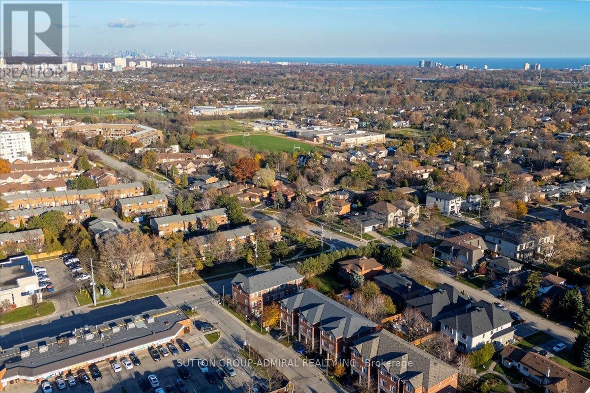 












1 - 2600 GLENGARRY ROAD

,
Mississauga (Erindale),




Ontario
L5C0A2

