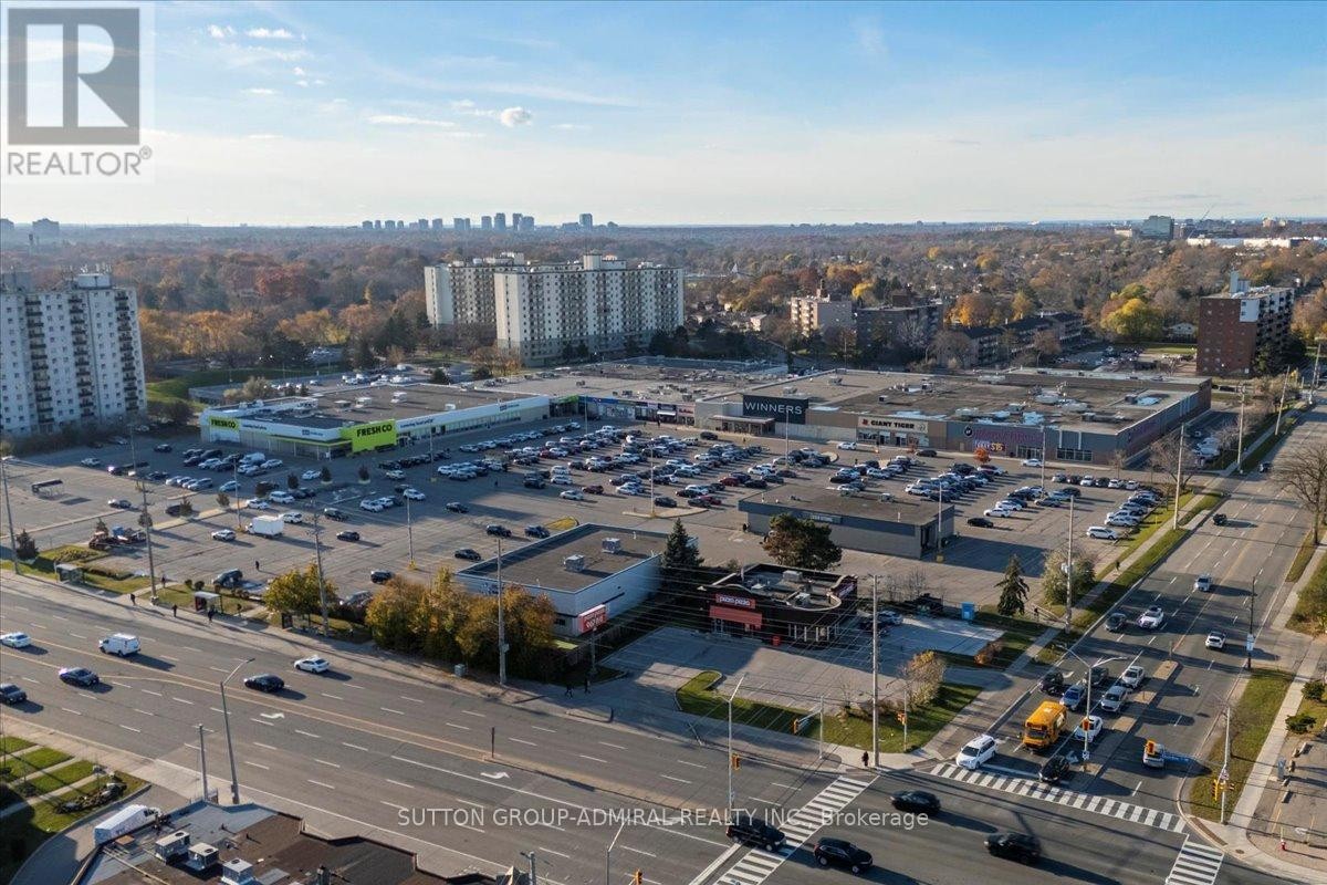 












1 - 2600 GLENGARRY ROAD

,
Mississauga (Erindale),




Ontario
L5C0A2


