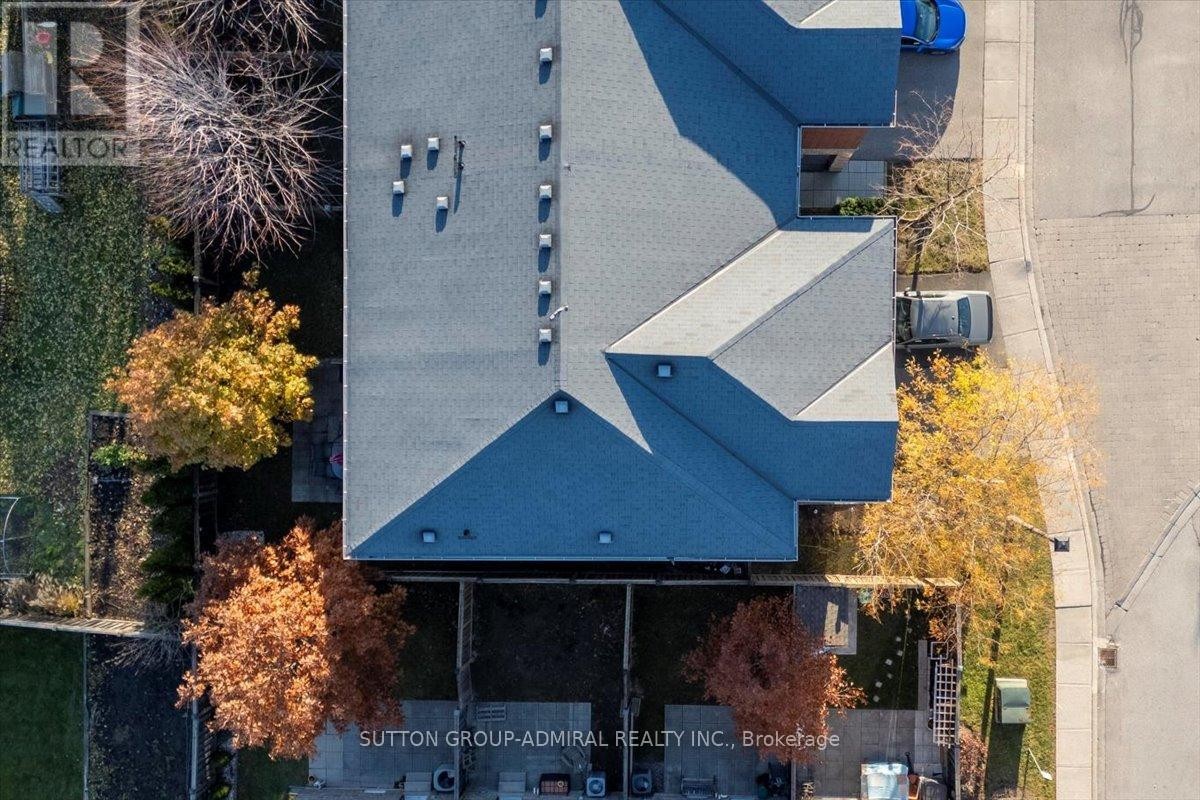 












1 - 2600 GLENGARRY ROAD

,
Mississauga (Erindale),




Ontario
L5C0A2

