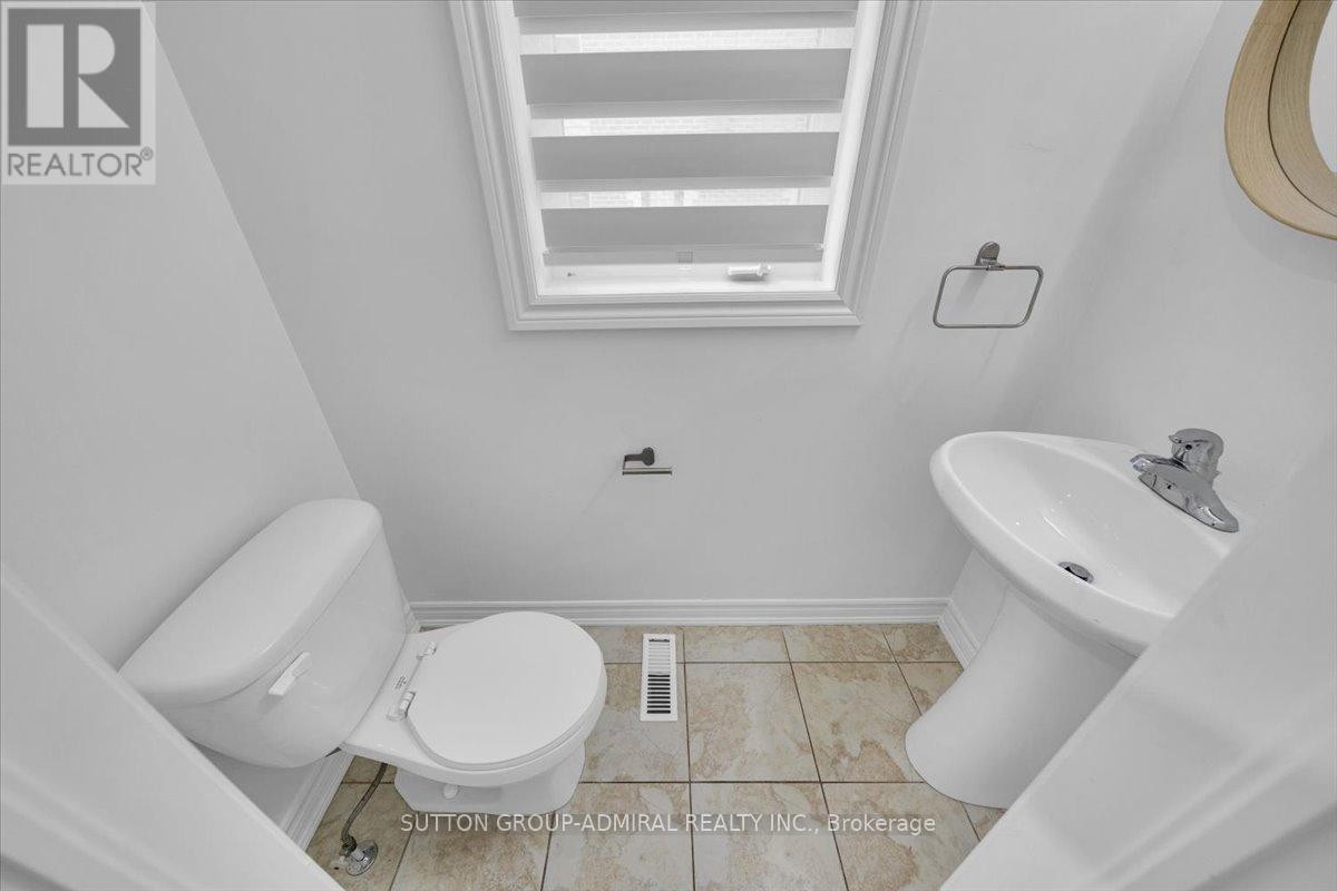 












1 - 2600 GLENGARRY ROAD

,
Mississauga (Erindale),




Ontario
L5C0A2

