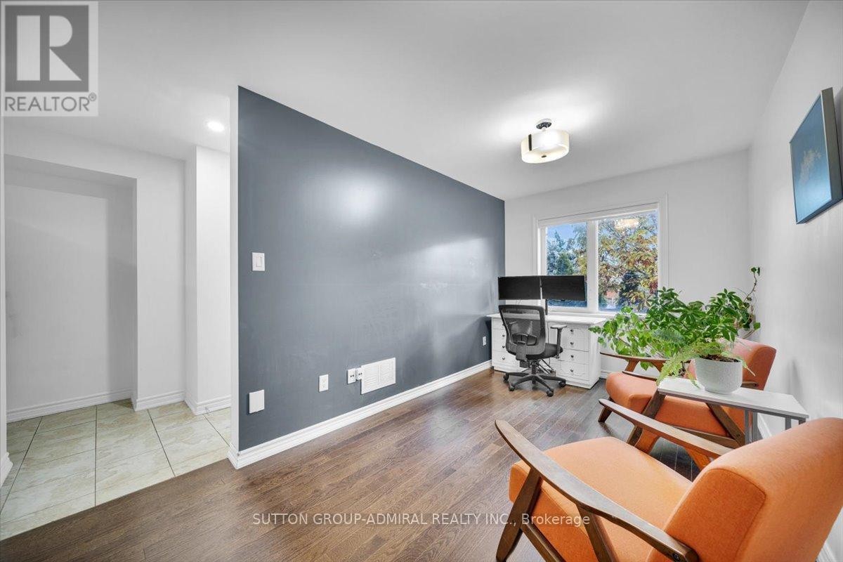 












1 - 2600 GLENGARRY ROAD

,
Mississauga (Erindale),




Ontario
L5C0A2

