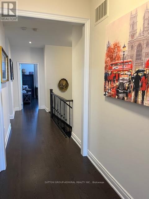 












3177 MILLICENT AVENUE

,
Oakville (GO Glenorchy),




Ontario
L6H0V4

