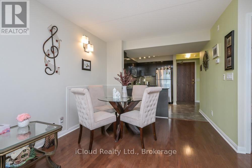 












301 - 65 VIA ROSEDALE

,
Brampton (Sandringham-Wellington),




Ontario
L6R3N8

