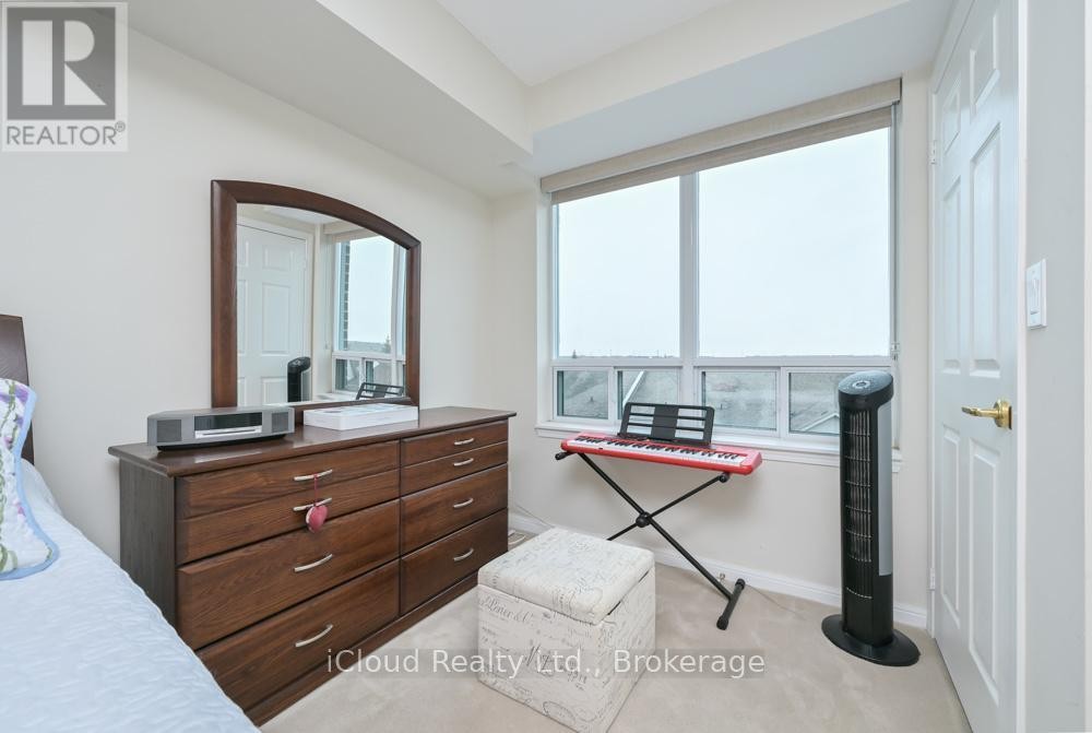 












301 - 65 VIA ROSEDALE

,
Brampton (Sandringham-Wellington),




Ontario
L6R3N8

