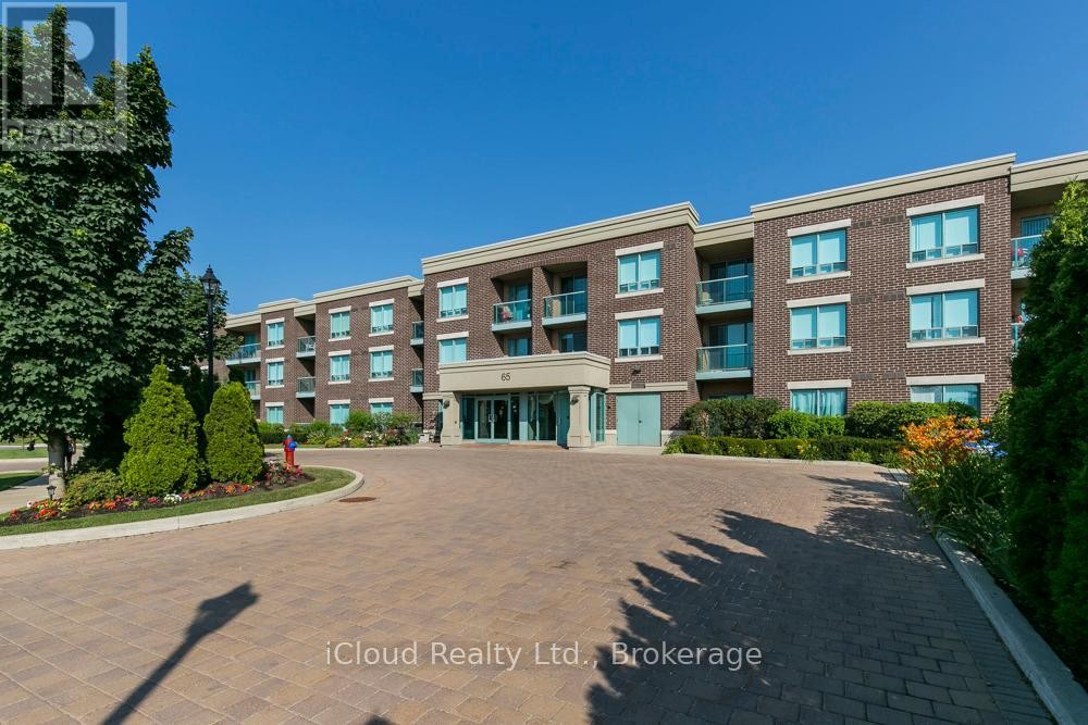 












301 - 65 VIA ROSEDALE

,
Brampton (Sandringham-Wellington),




Ontario
L6R3N8

