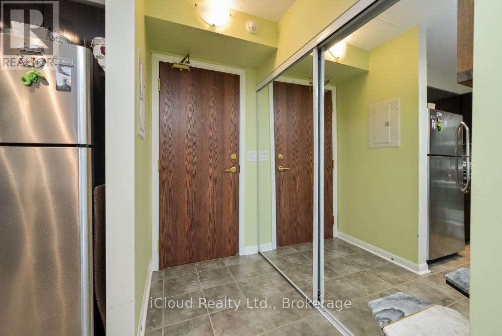 












301 - 65 VIA ROSEDALE

,
Brampton (Sandringham-Wellington),




Ontario
L6R3N8

