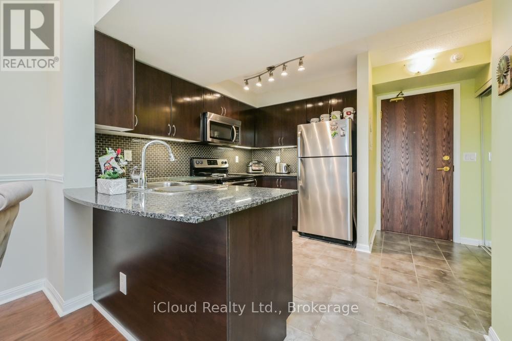 












301 - 65 VIA ROSEDALE

,
Brampton (Sandringham-Wellington),




Ontario
L6R3N8

